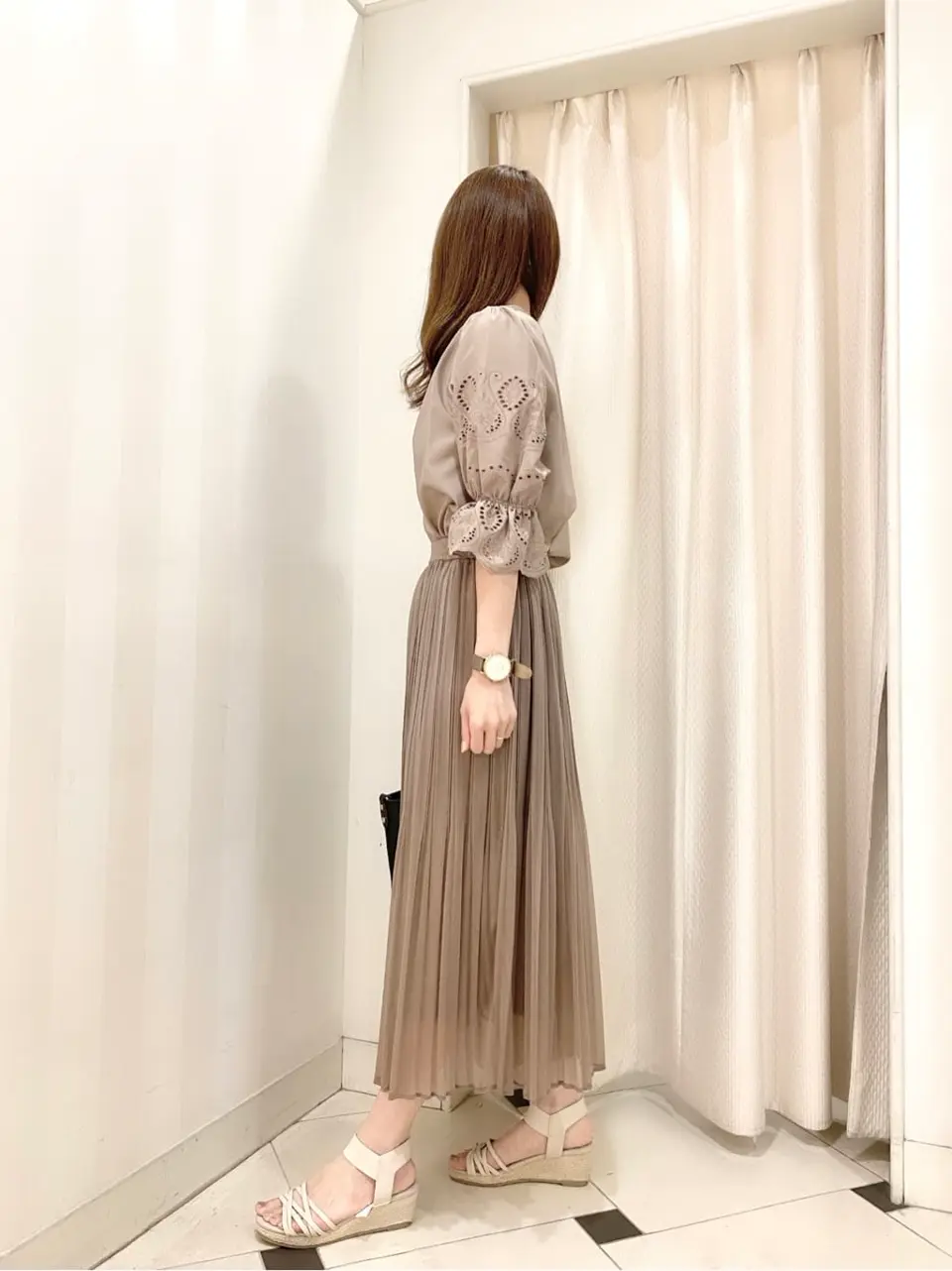 ANY SIS 金井 コーディネート画像