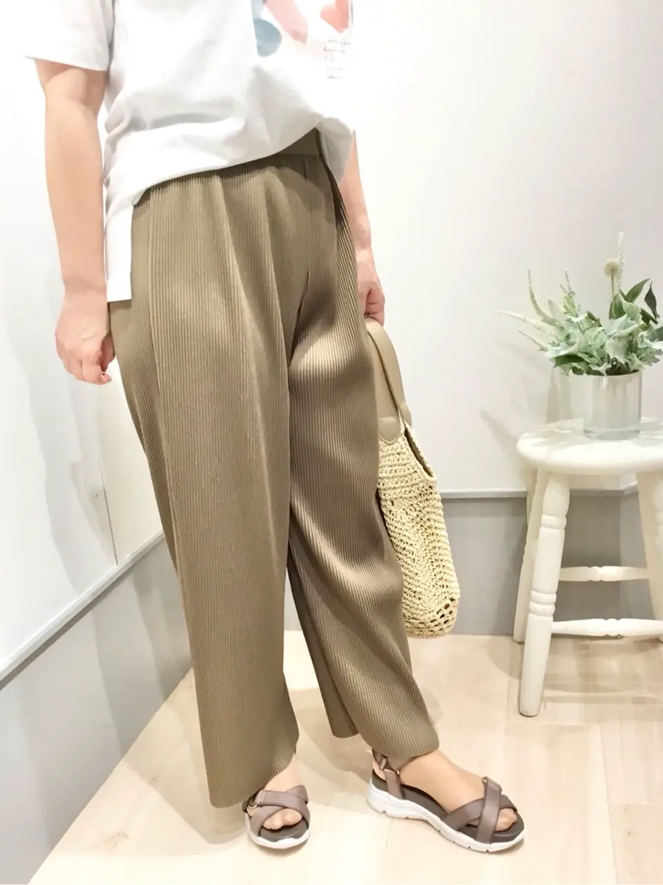 ANY SIS 西村 コーディネート画像