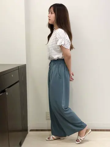 ANY SIS スタッフ コーディネート画像