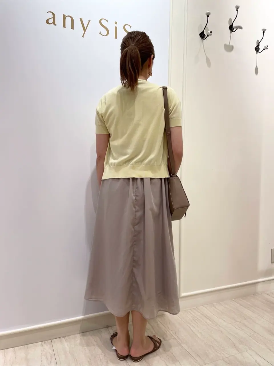 ANY SIS 塩田 コーディネート画像