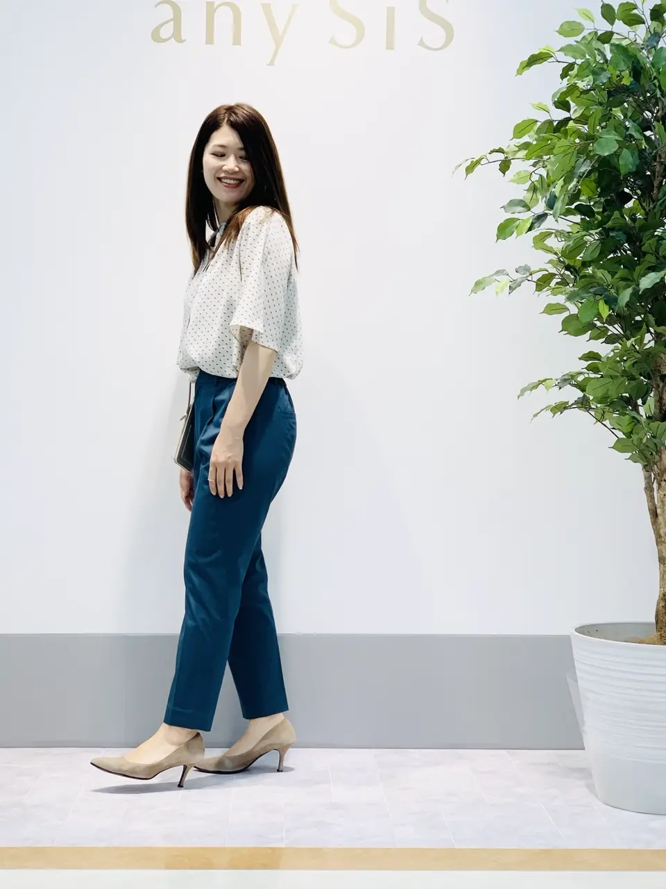 ANY SIS 岡本 コーディネート画像