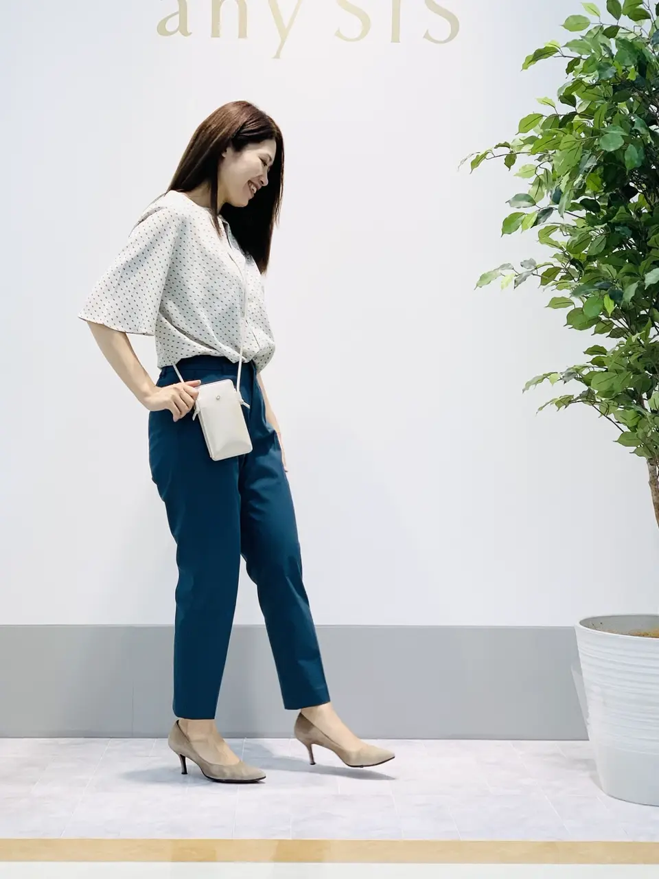 ANY SIS 岡本 コーディネート画像