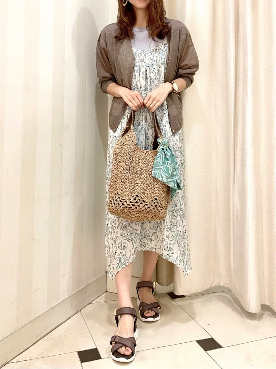 ANY SIS 金井 コーディネート画像