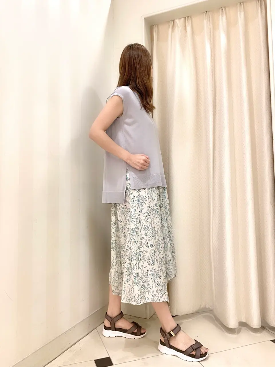 ANY SIS 金井 コーディネート画像