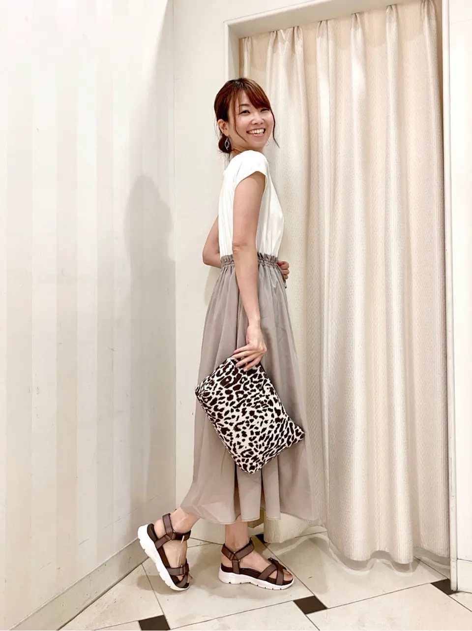 ANY SIS 金井 コーディネート画像