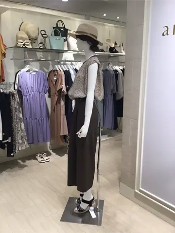 ANY SIS 島崎 コーディネート画像