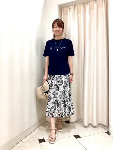 ANY SIS 金井 コーディネート画像