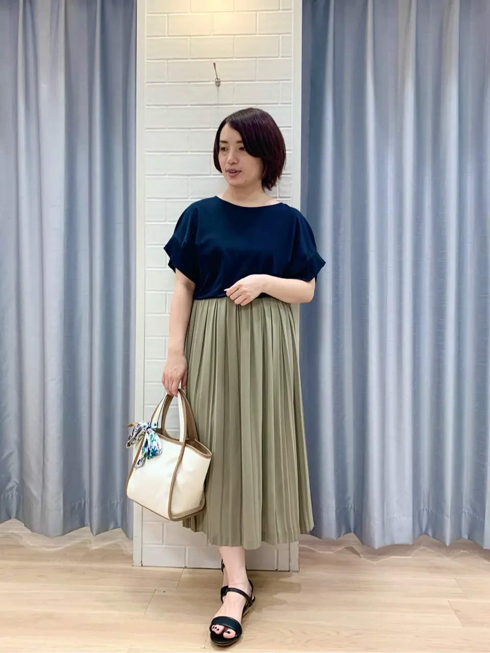 ANY SIS 丸岡 コーディネート画像