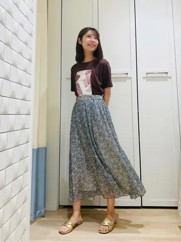 ANY SIS スタッフ コーディネート画像