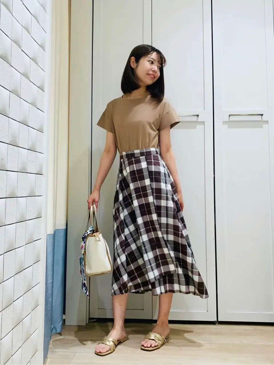 ANY SIS スタッフ コーディネート画像