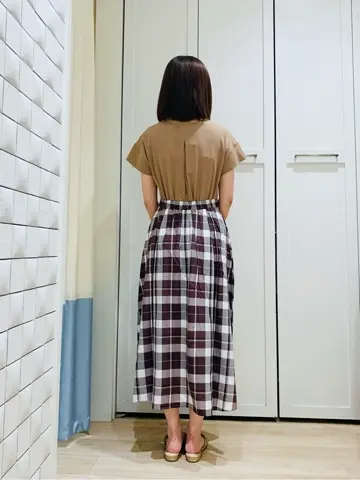 ANY SIS スタッフ コーディネート画像