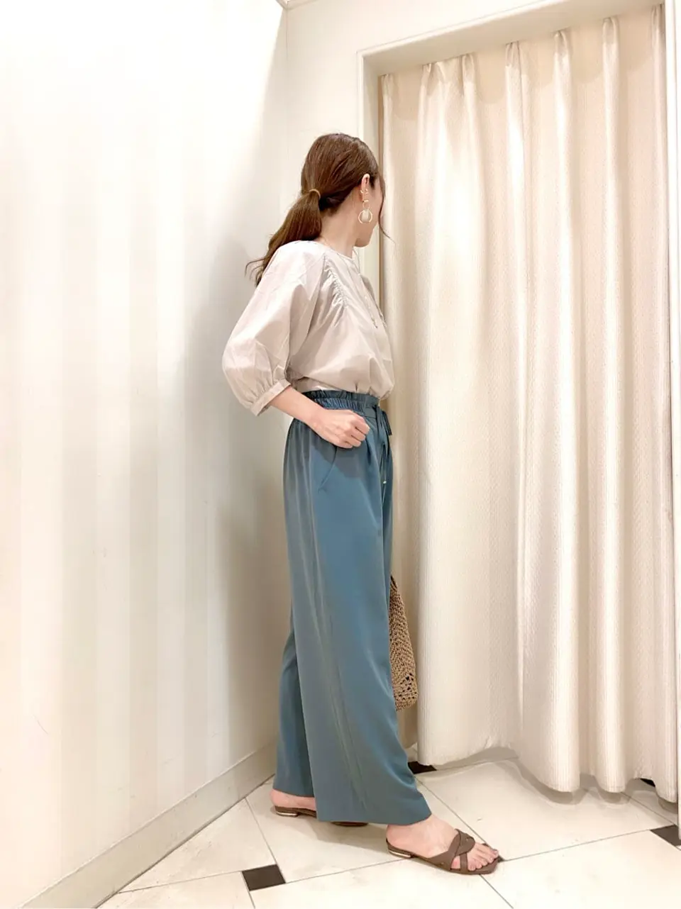 ANY SIS 金井 コーディネート画像