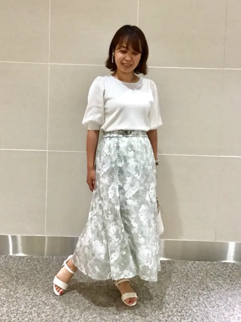 ANY SIS スタッフ コーディネート画像