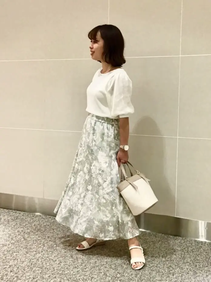 ANY SIS スタッフ コーディネート画像