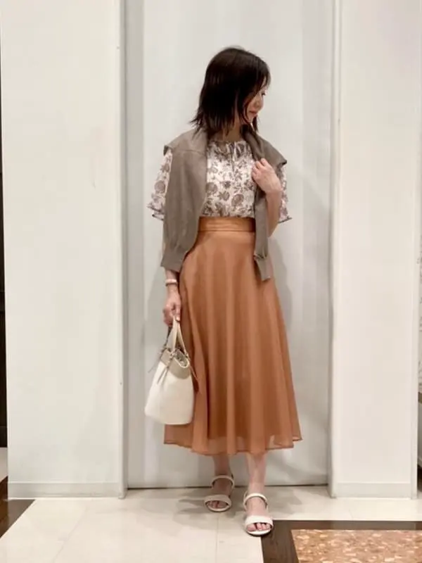 ANY SIS スタッフ コーディネート画像