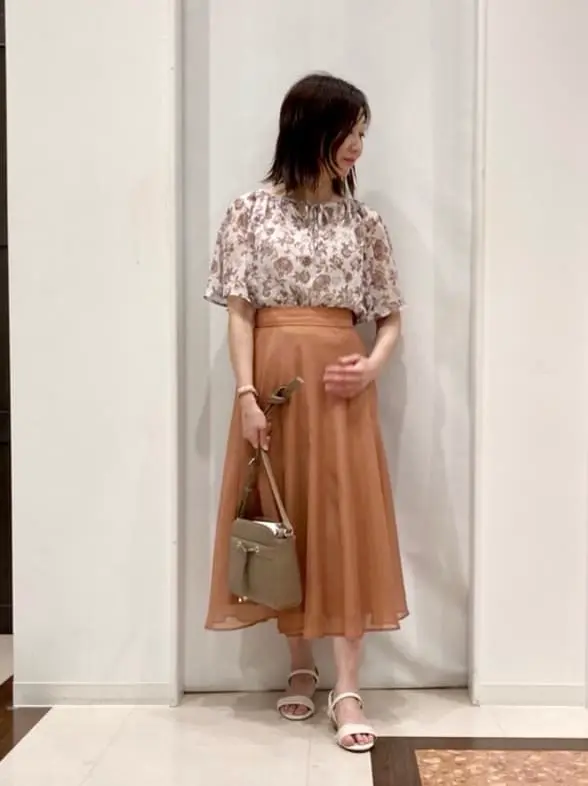 ANY SIS スタッフ コーディネート画像