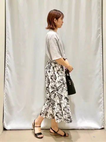 ANY SIS 濱野 コーディネート画像