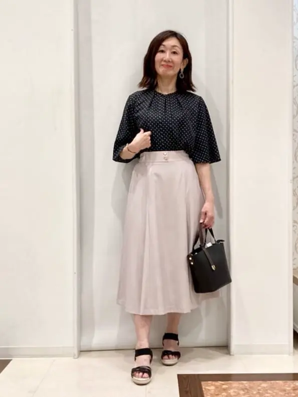 ANY SIS スタッフ コーディネート画像