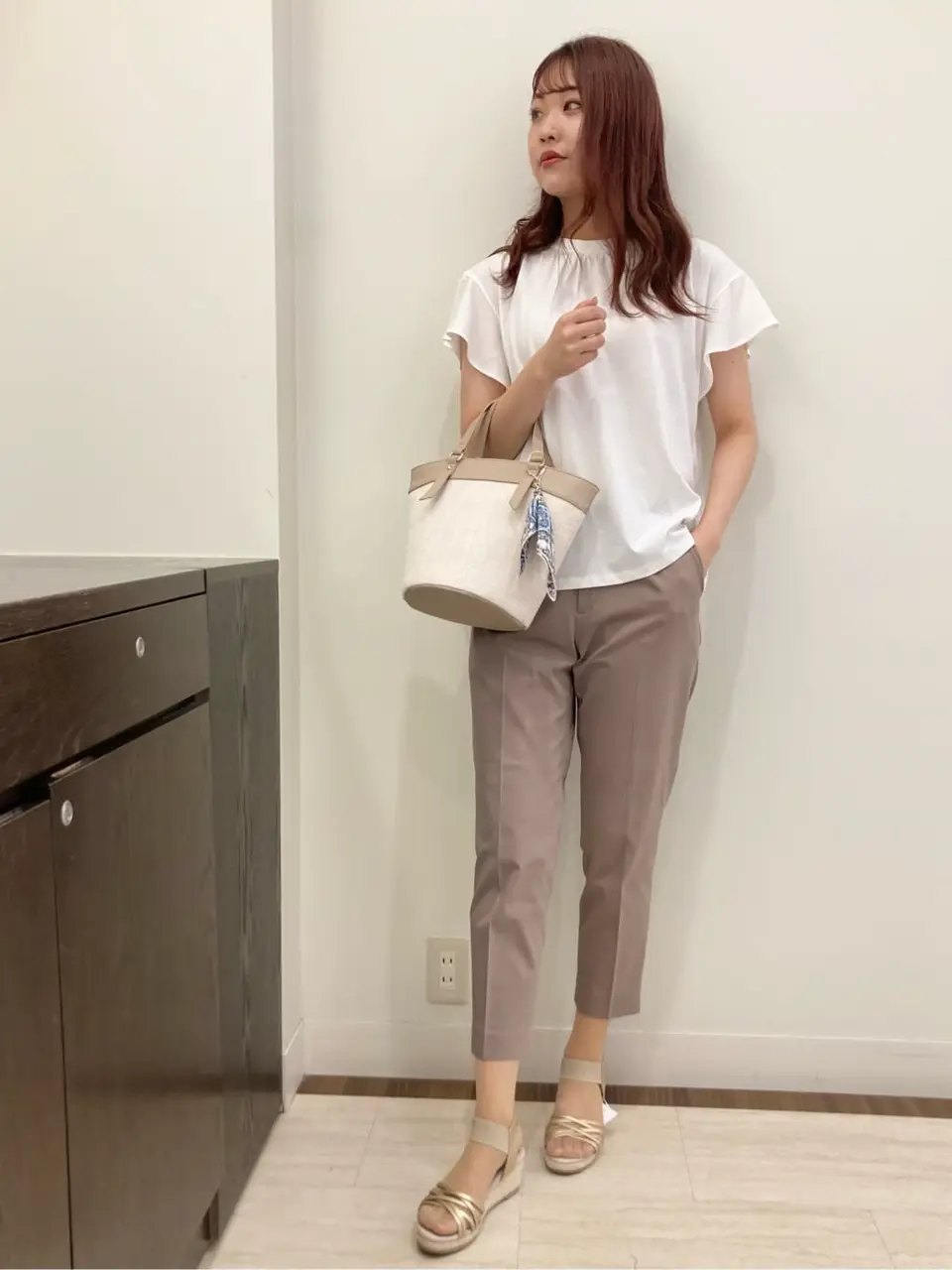 ANY SIS スタッフ コーディネート画像