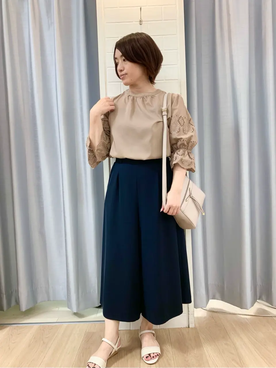 ANY SIS 丸岡 コーディネート画像