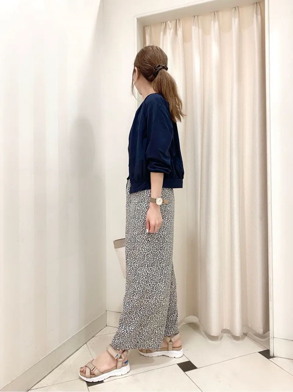 ANY SIS 金井 コーディネート画像