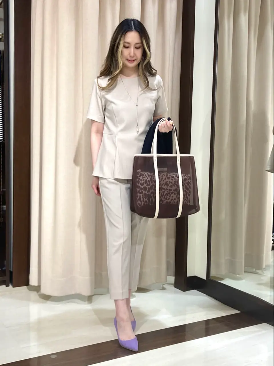 ANY SIS STAFF コーディネート画像