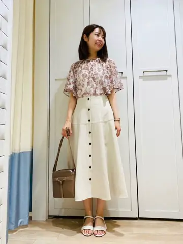 ANY SIS スタッフ コーディネート画像