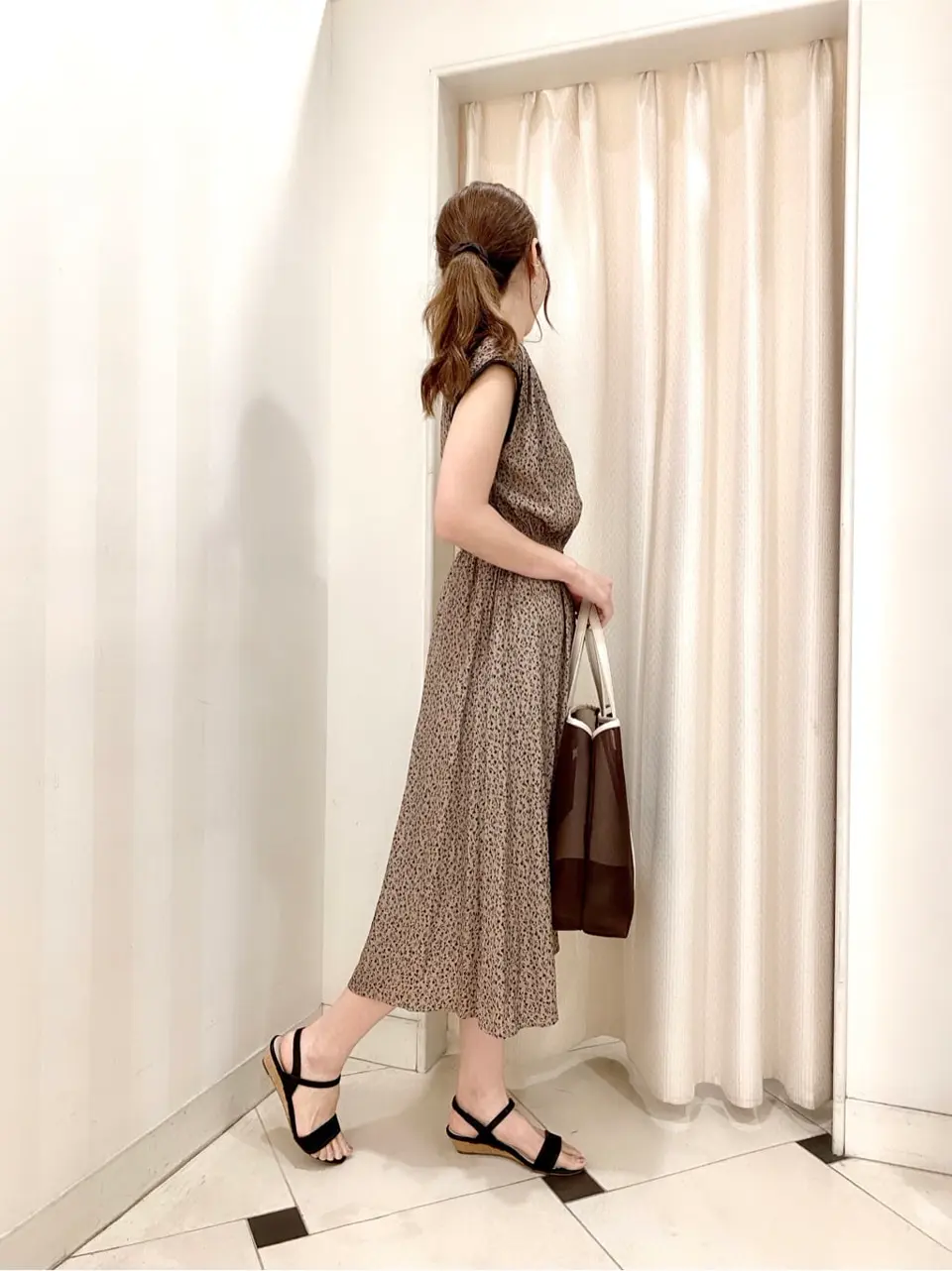 ANY SIS 金井 コーディネート画像