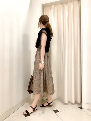 ANY SIS 金井 コーディネート画像