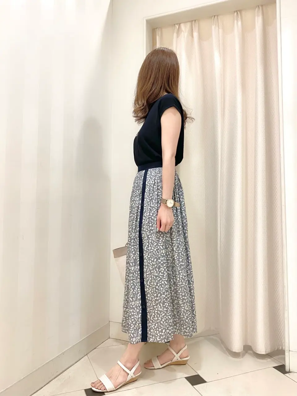 ANY SIS 金井 コーディネート画像