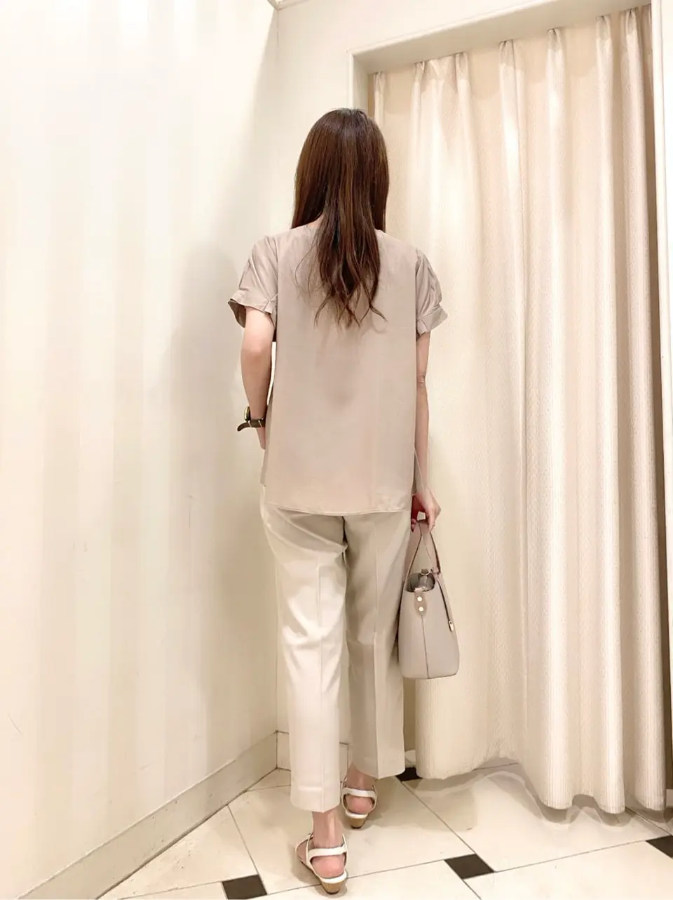 ANY SIS 金井 コーディネート画像