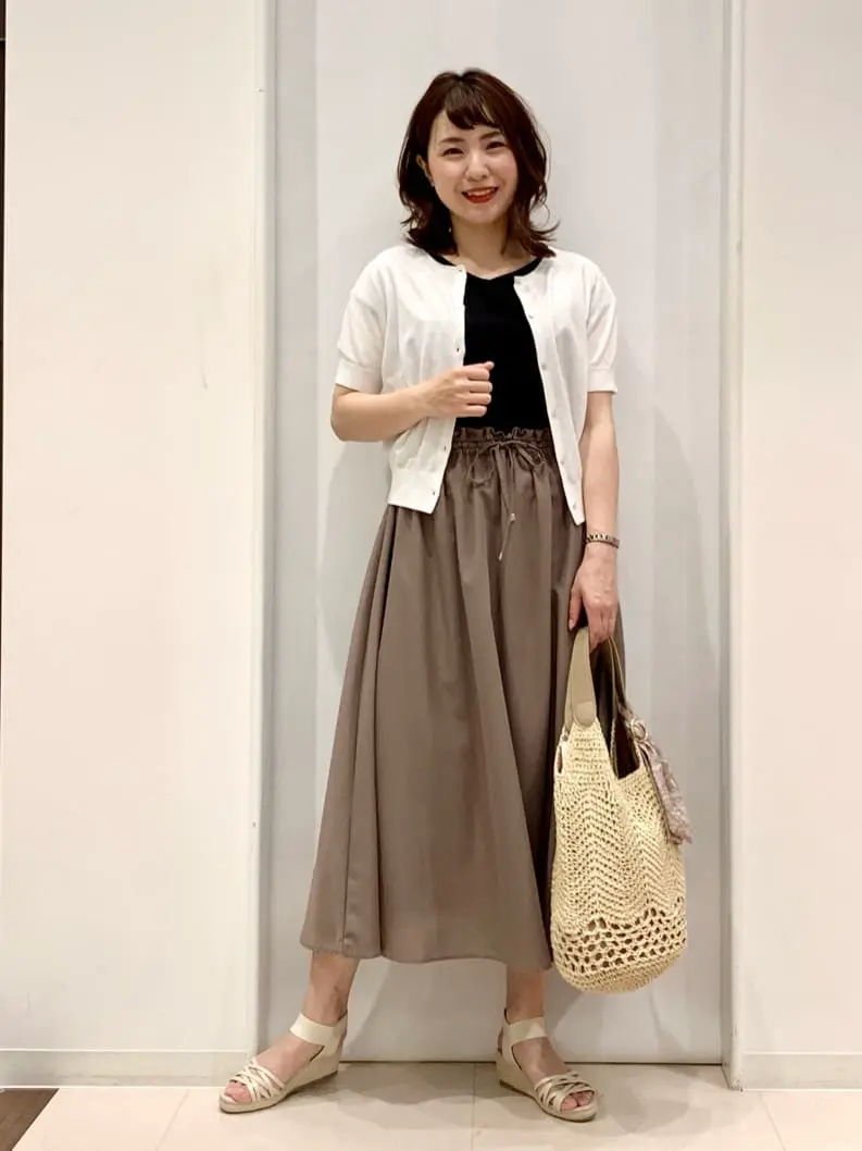 ANY SIS 横田 コーディネート画像