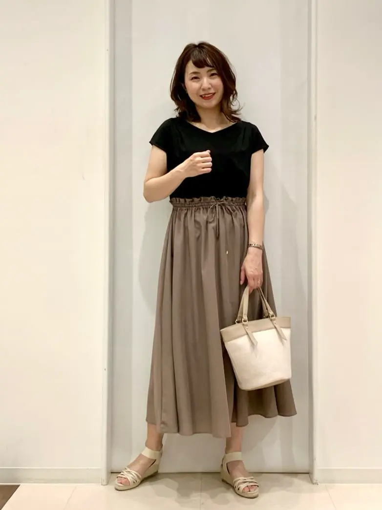 ANY SIS 横田 コーディネート画像