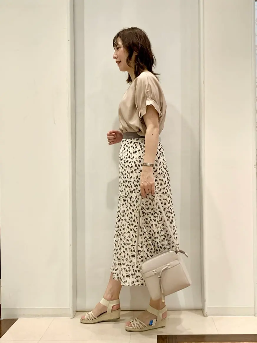 ANY SIS 横田 コーディネート画像