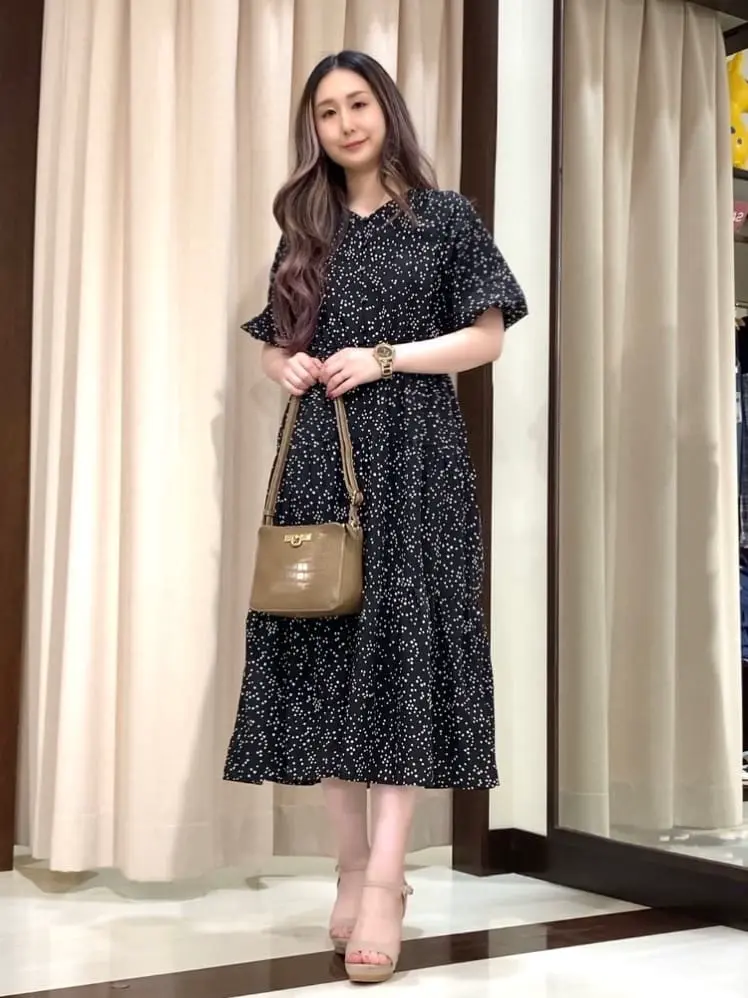 ANY SIS STAFF コーディネート画像