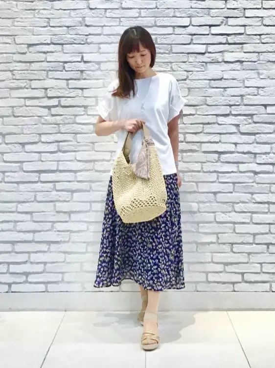 ANY SIS スタッフ コーディネート画像