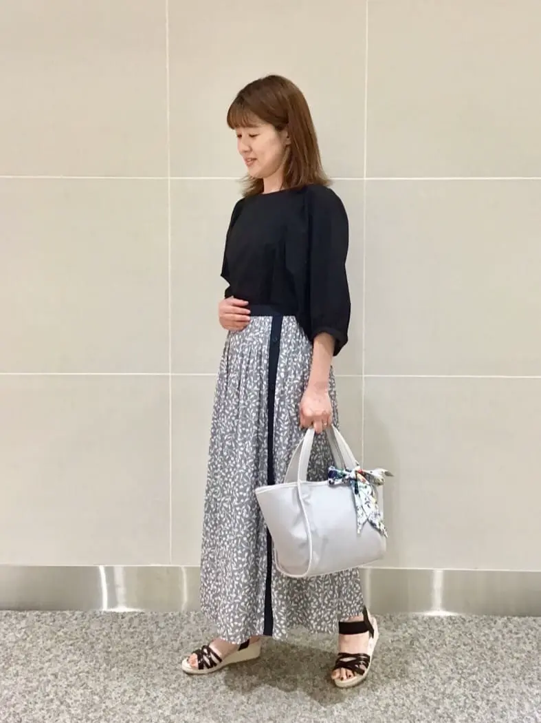 ANY SIS 浅野 コーディネート画像