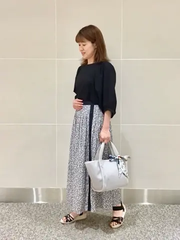 ANY SIS 浅野 コーディネート画像