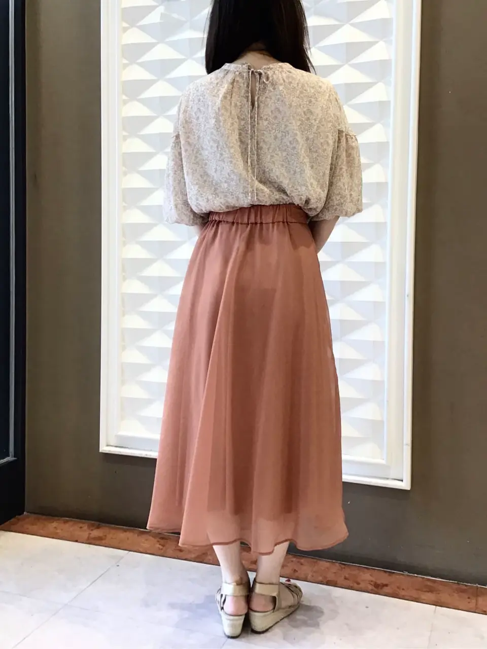 ANY SIS スタッフ コーディネート画像