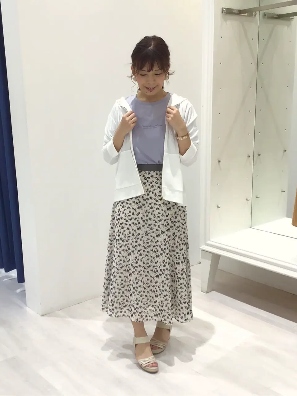 ANY SIS スタッフ コーディネート画像