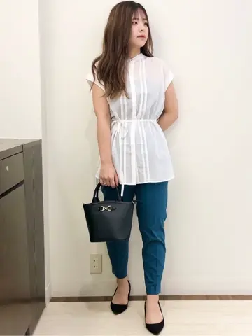 ANY SIS スタッフ コーディネート画像