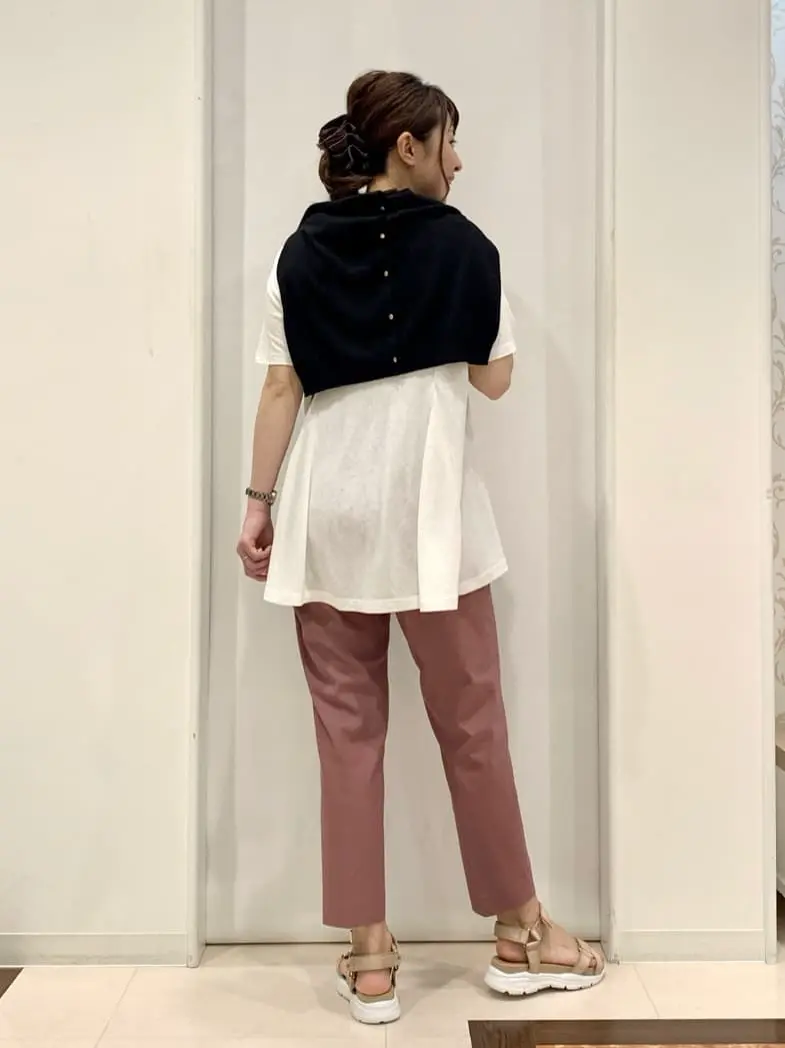 ANY SIS 横田 コーディネート画像