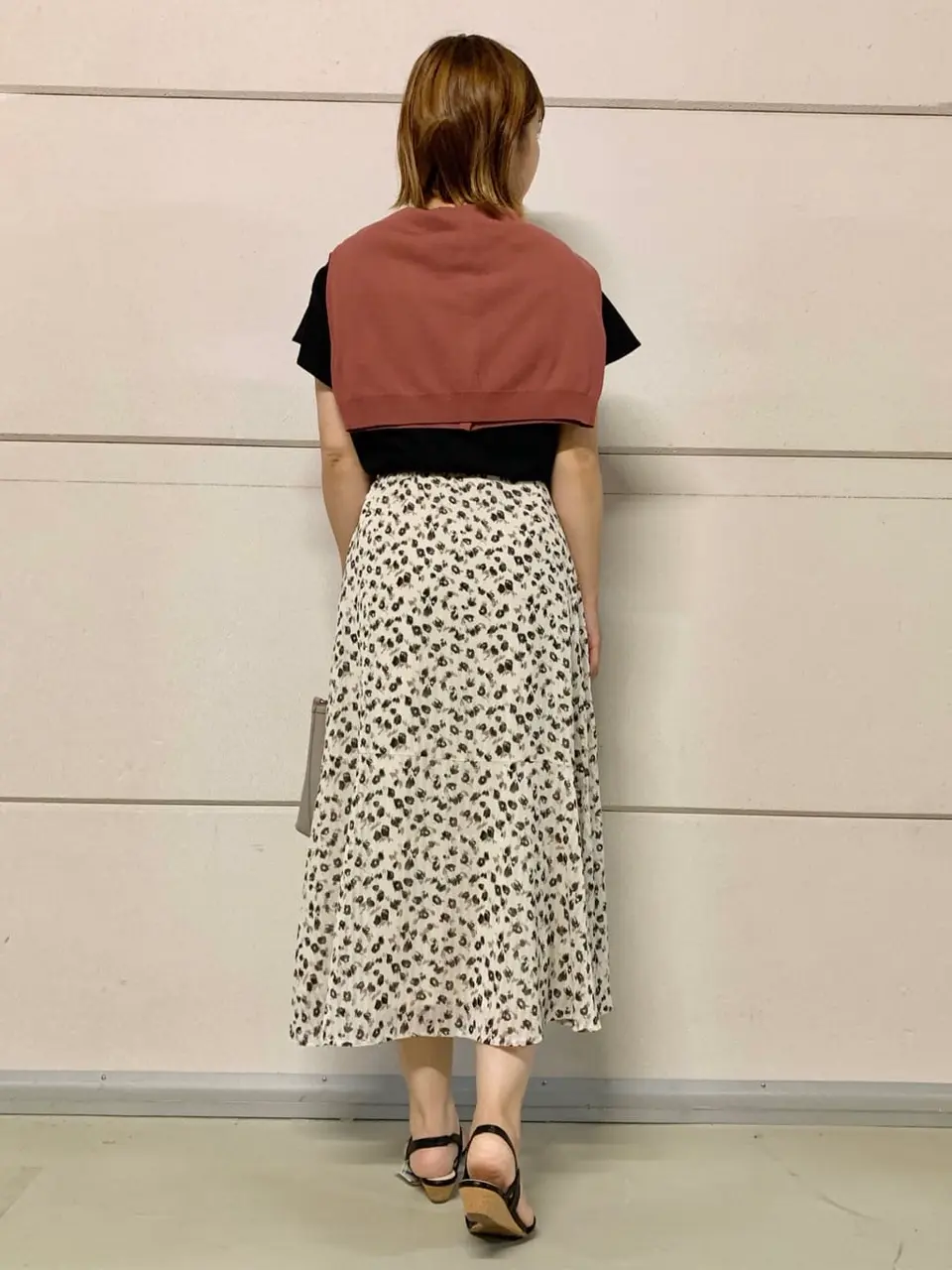 ANY SIS tomo コーディネート画像