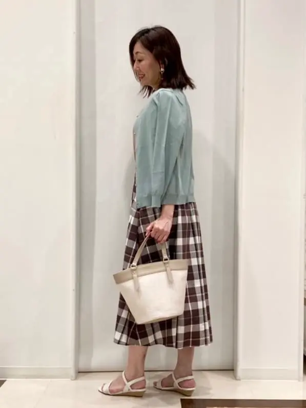 ANY SIS スタッフ コーディネート画像