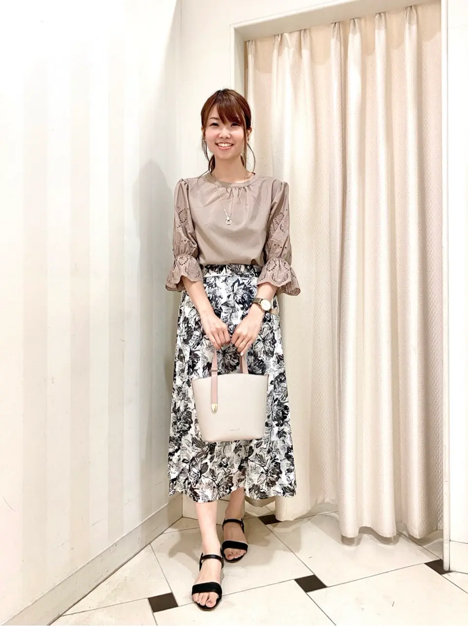 ANY SIS 金井 コーディネート画像