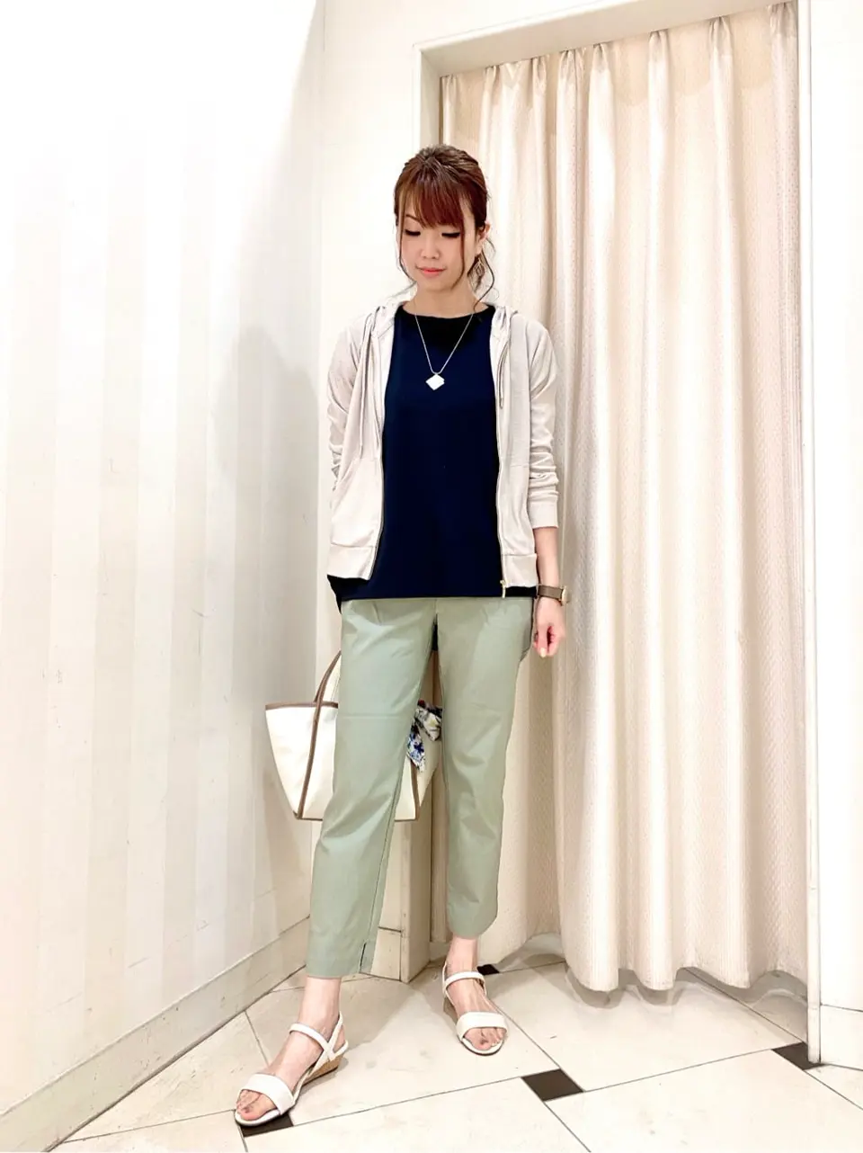 ANY SIS 金井 コーディネート画像