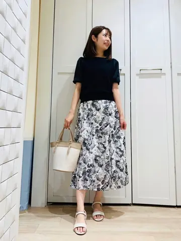 ANY SIS スタッフ コーディネート画像