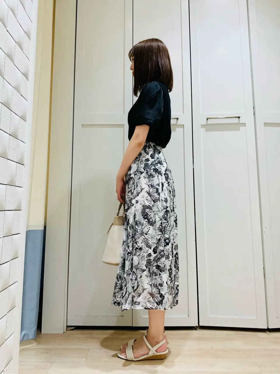 ANY SIS スタッフ コーディネート画像