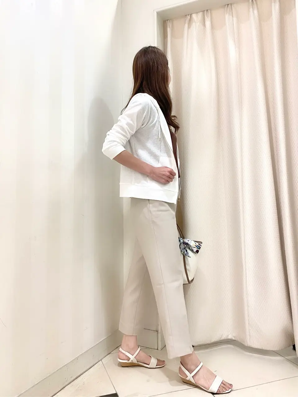 ANY SIS 金井 コーディネート画像