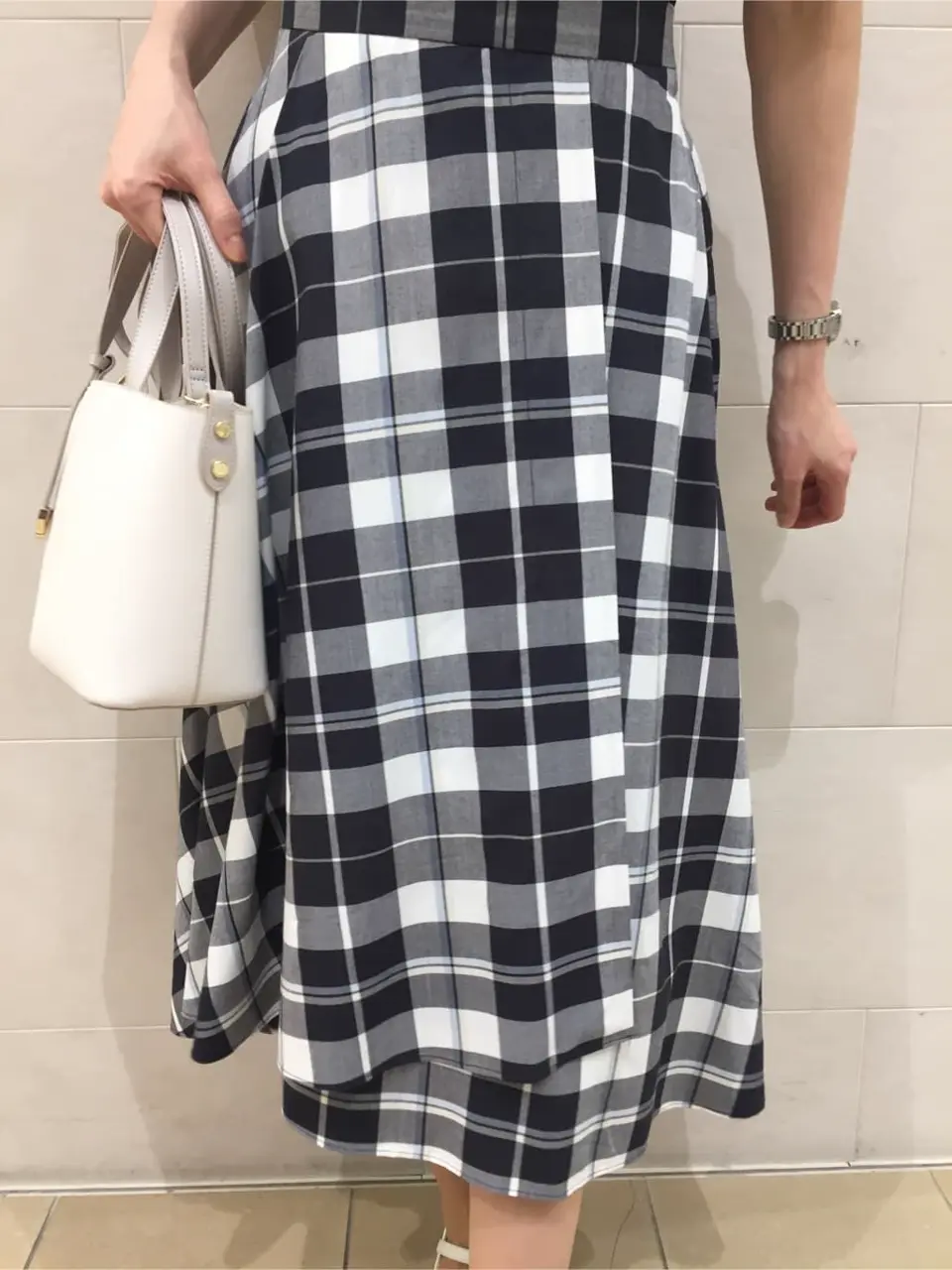 ANY SIS 髙橋 コーディネート画像